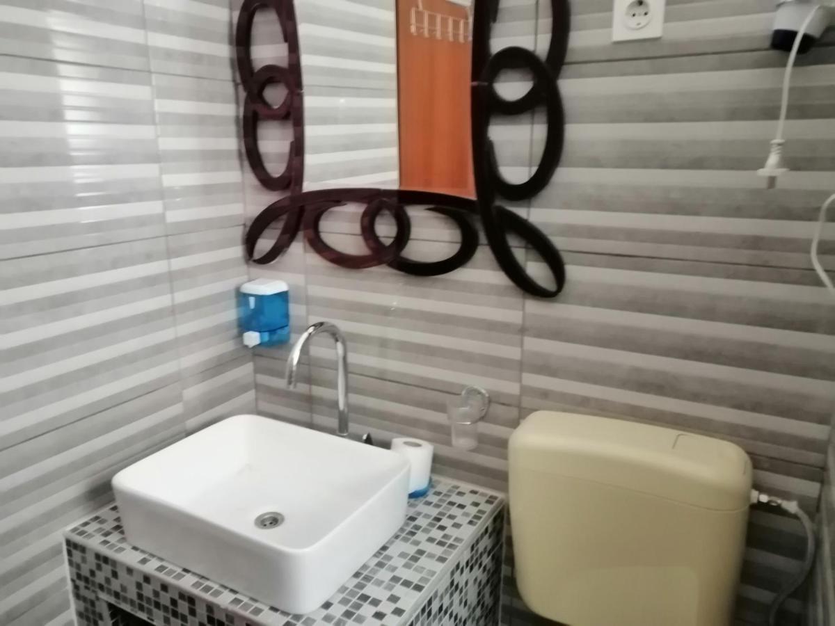 Apartment Camelia ポレッチ エクステリア 写真